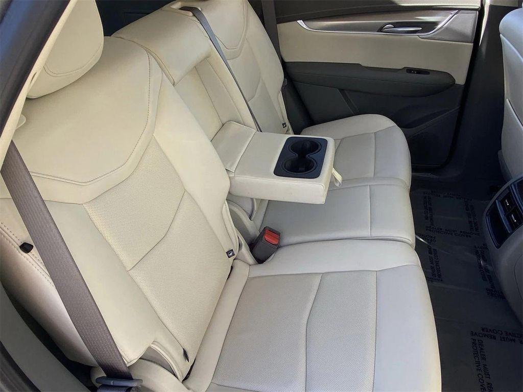 used 2024 Cadillac XT5 car, priced at $41,475