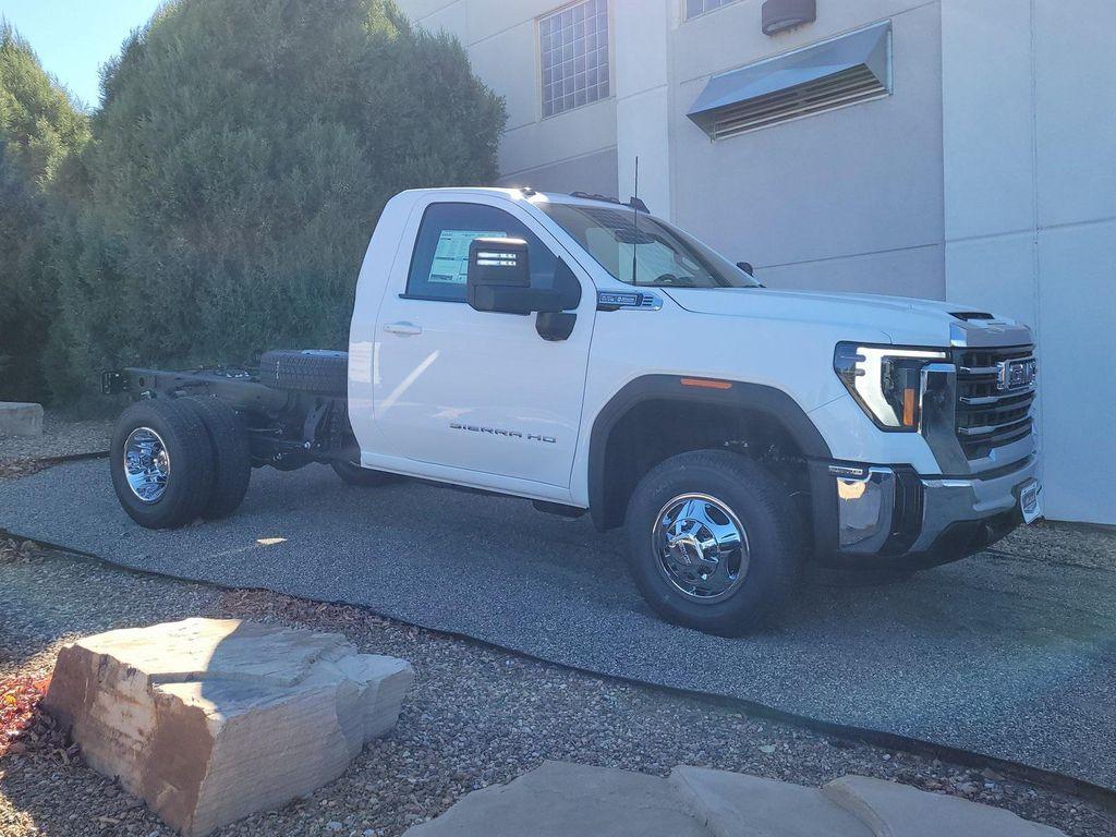 new 2026 GMC Sierra 3500 car, priced at $60,190