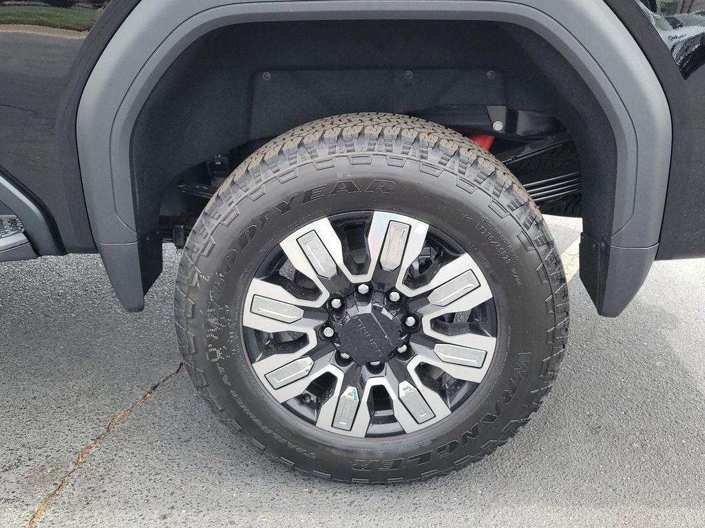 new 2025 GMC Sierra 2500 car, priced at $82,885