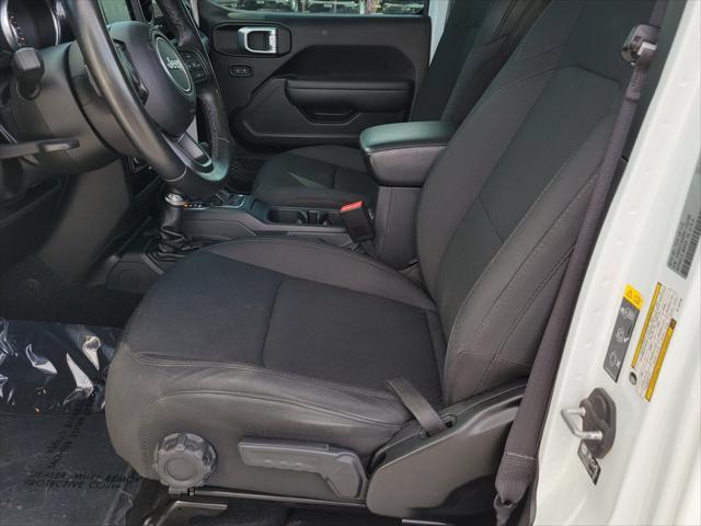 used 2022 Jeep Gladiator car, priced at $33,349