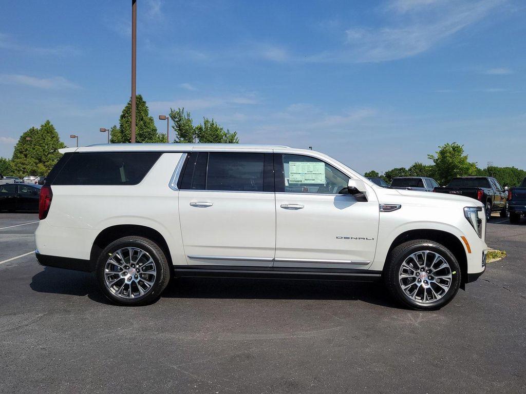new 2025 GMC Yukon XL car, priced at $93,160