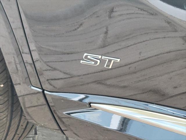 new 2025 Buick Envision car, priced at $42,240