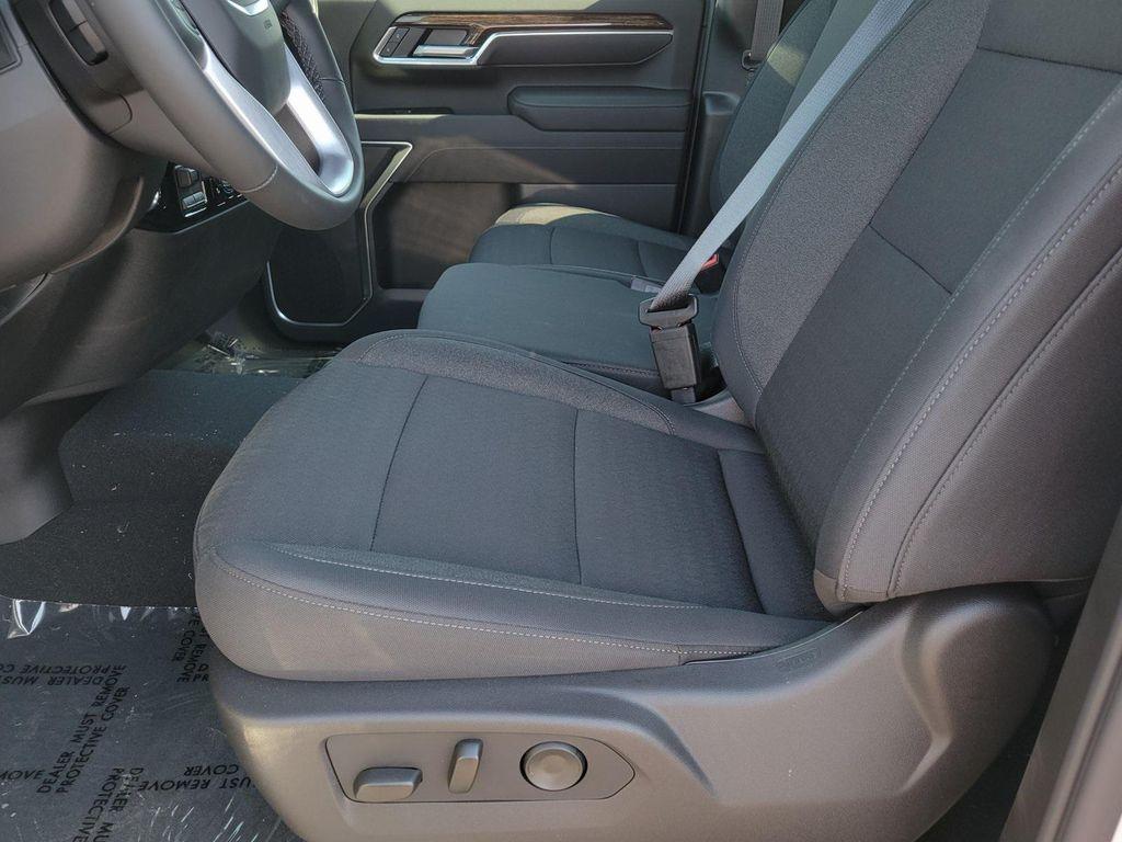 new 2025 GMC Sierra 3500 car, priced at $65,295