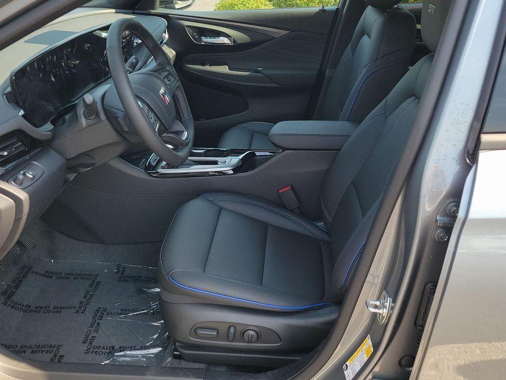 new 2025 Buick Envista car, priced at $27,065