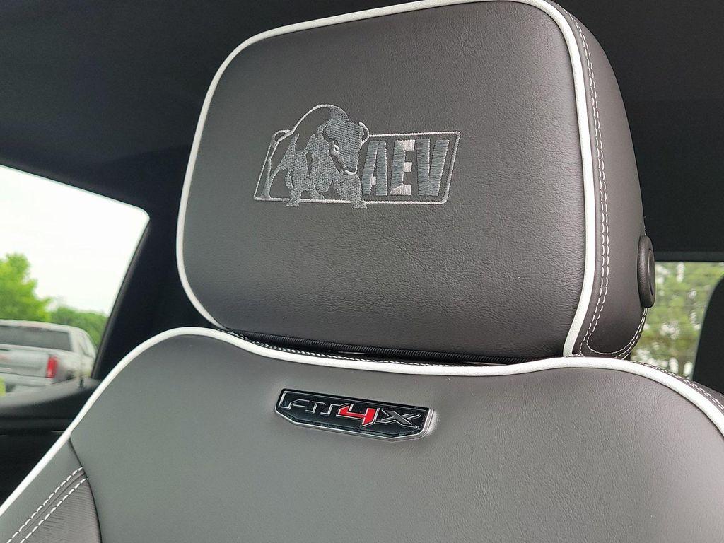 new 2025 GMC Sierra 1500 car, priced at $76,235