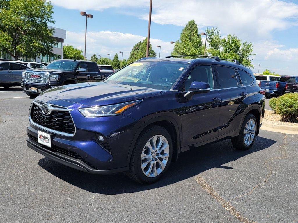 used 2021 Toyota Highlander car, priced at $31,650
