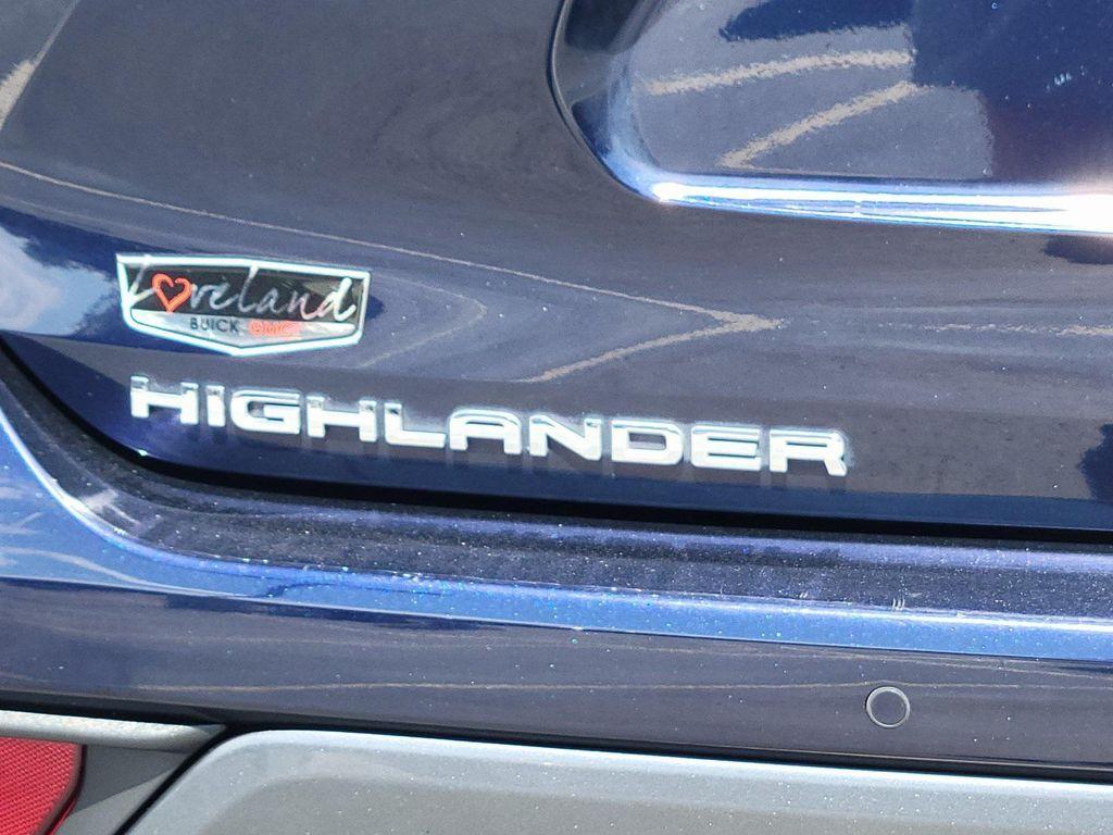used 2021 Toyota Highlander car, priced at $31,650