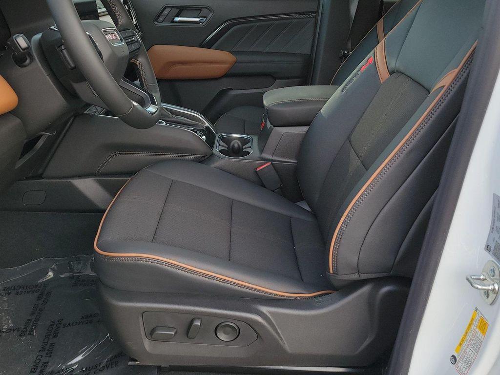 new 2025 GMC Canyon car, priced at $48,938