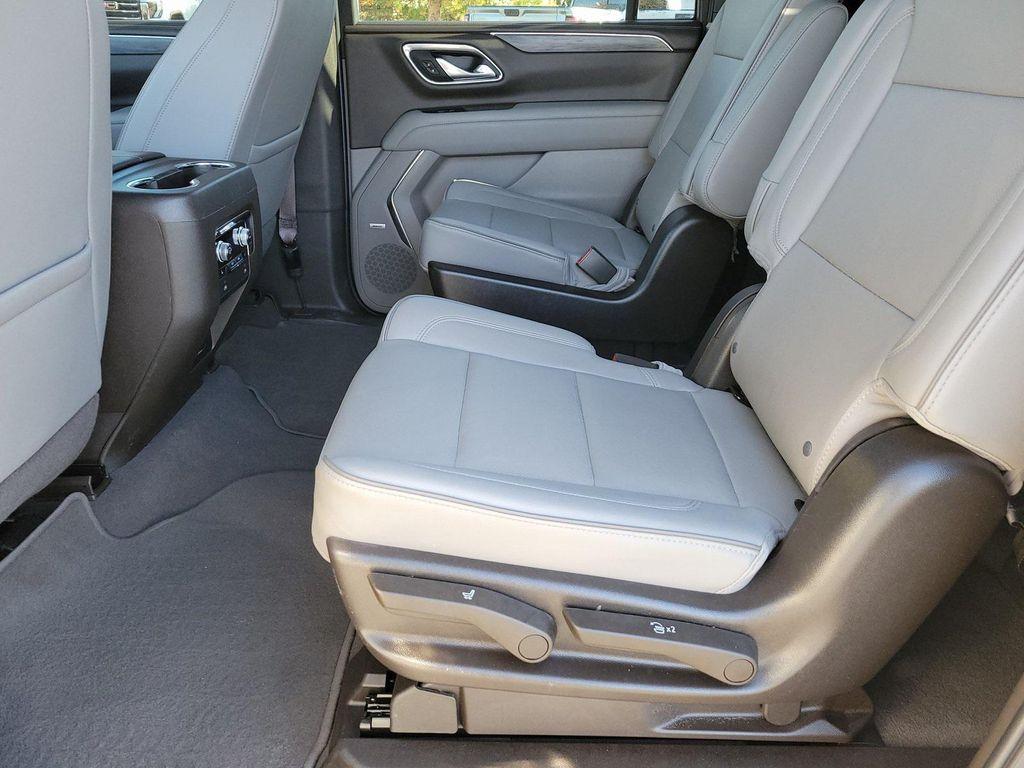 used 2022 GMC Yukon XL car, priced at $50,490