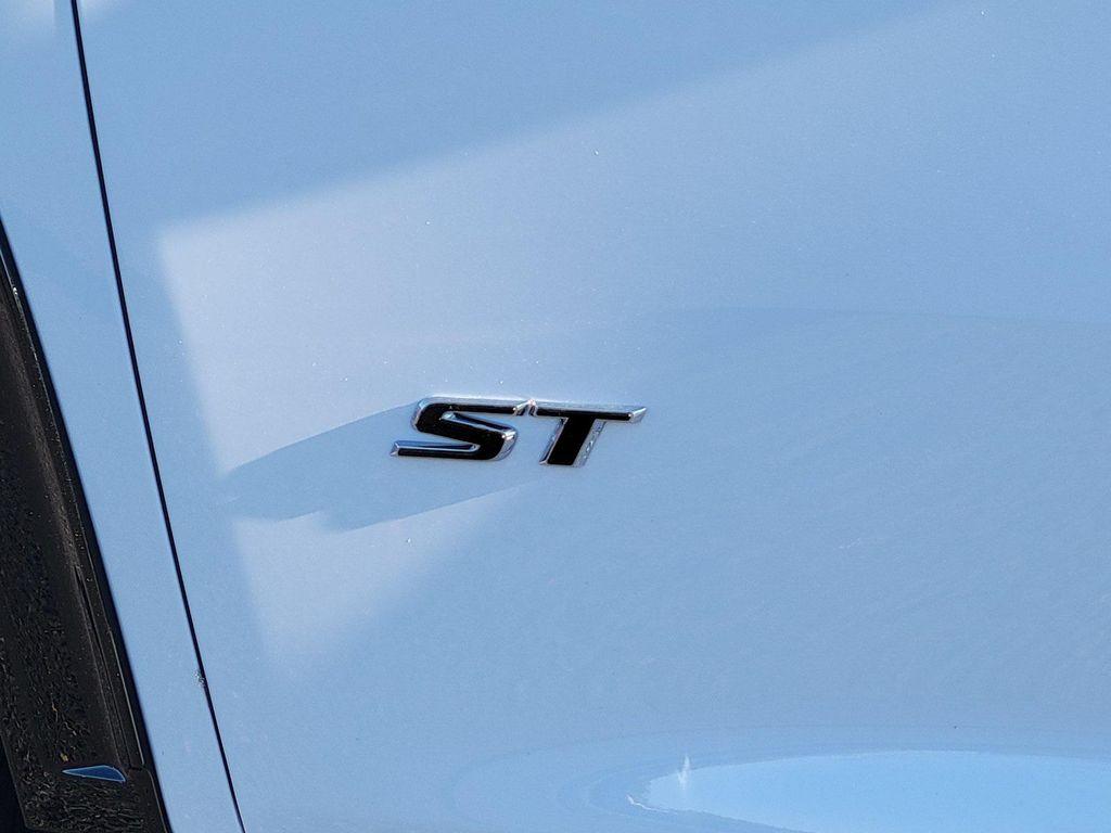 new 2026 Buick Enclave car, priced at $56,905