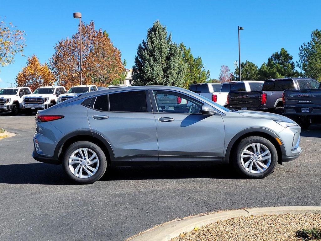 new 2025 Buick Envista car, priced at $23,135