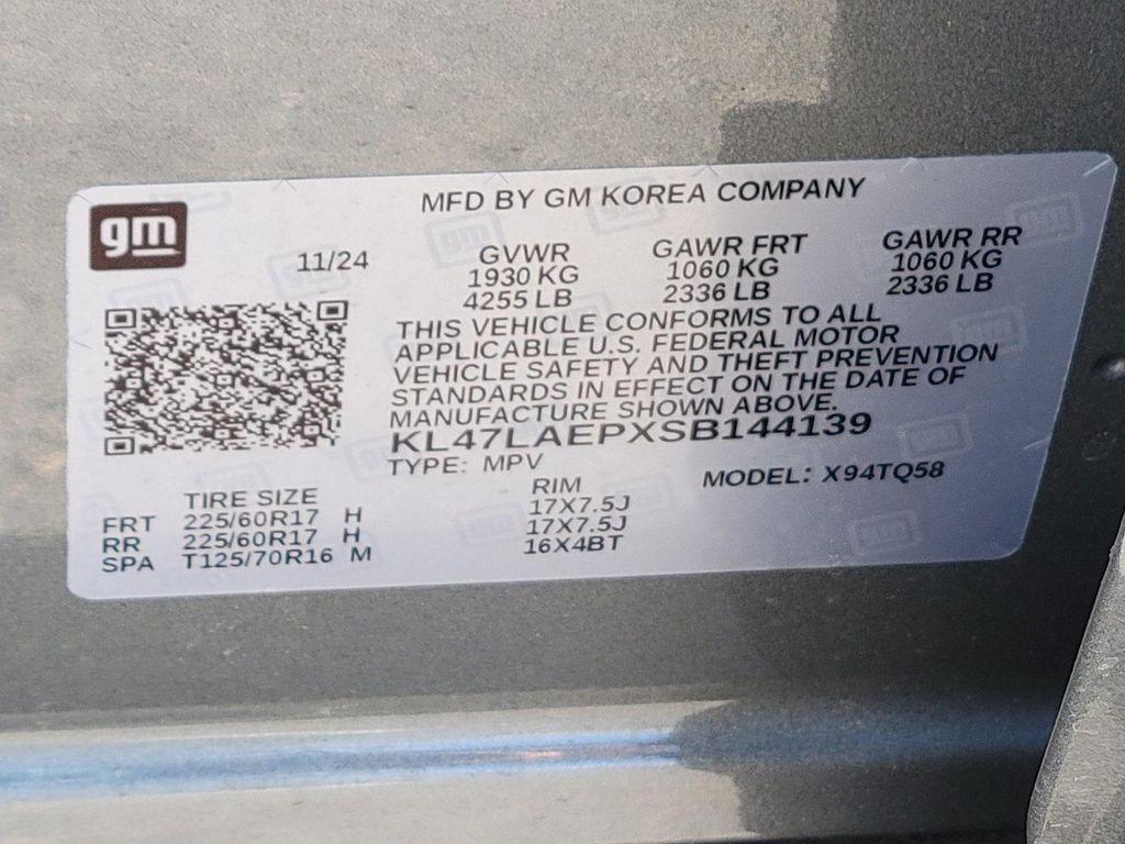 new 2025 Buick Envista car, priced at $23,135