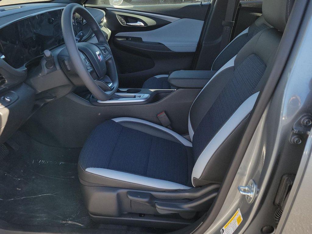 new 2025 Buick Envista car, priced at $23,135