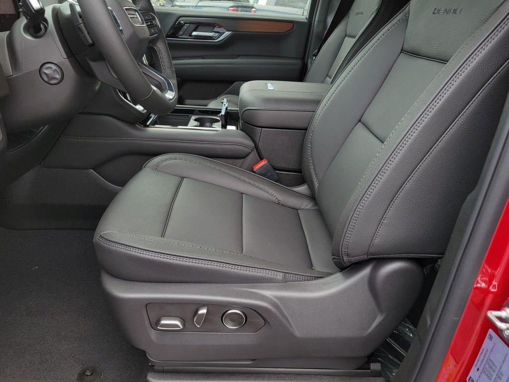 new 2025 GMC Yukon car, priced at $90,495