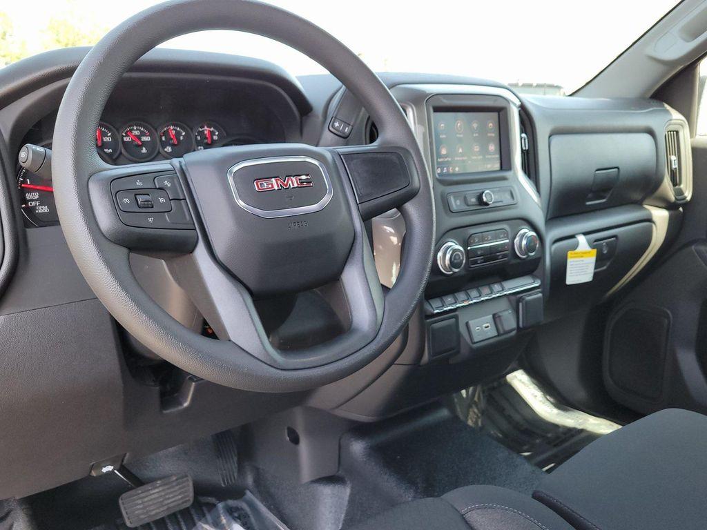 new 2025 GMC Sierra 1500 car, priced at $41,840