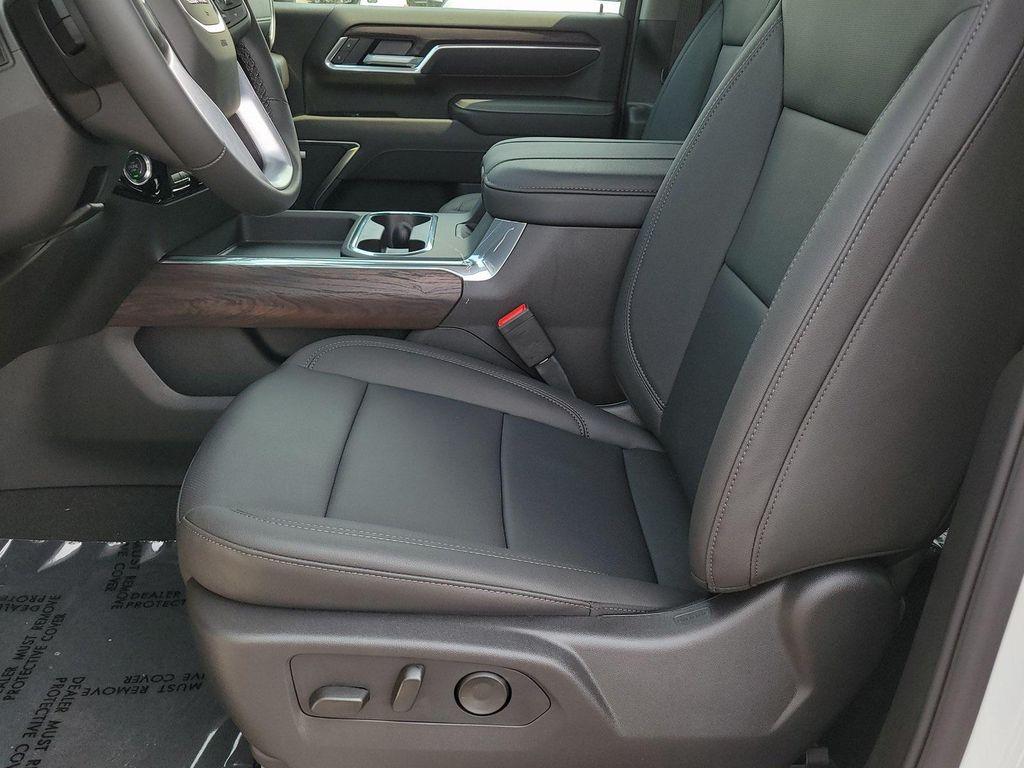 new 2026 GMC Sierra 2500 car, priced at $80,320