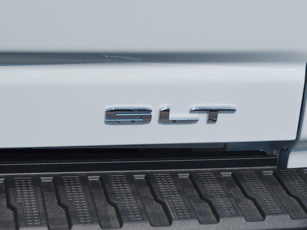 new 2026 GMC Sierra 2500 car, priced at $80,320