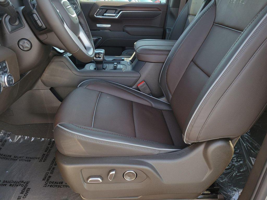 new 2025 GMC Sierra 1500 car, priced at $69,250