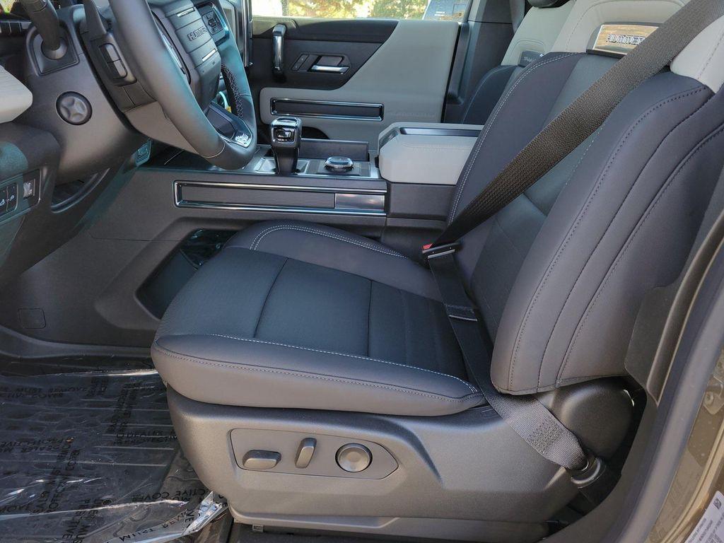 new 2026 GMC HUMMER EV Pickup car, priced at $105,860
