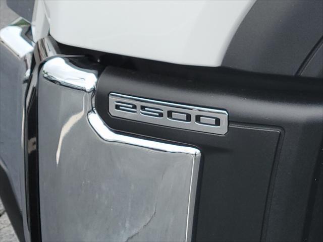 new 2025 GMC Sierra 2500 car, priced at $51,586