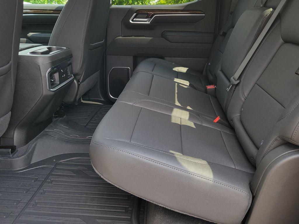 new 2025 GMC Sierra 1500 car, priced at $58,435
