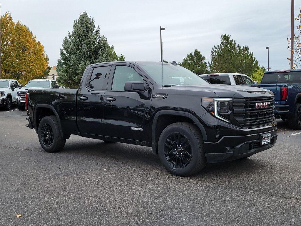new 2025 GMC Sierra 1500 car, priced at $43,640