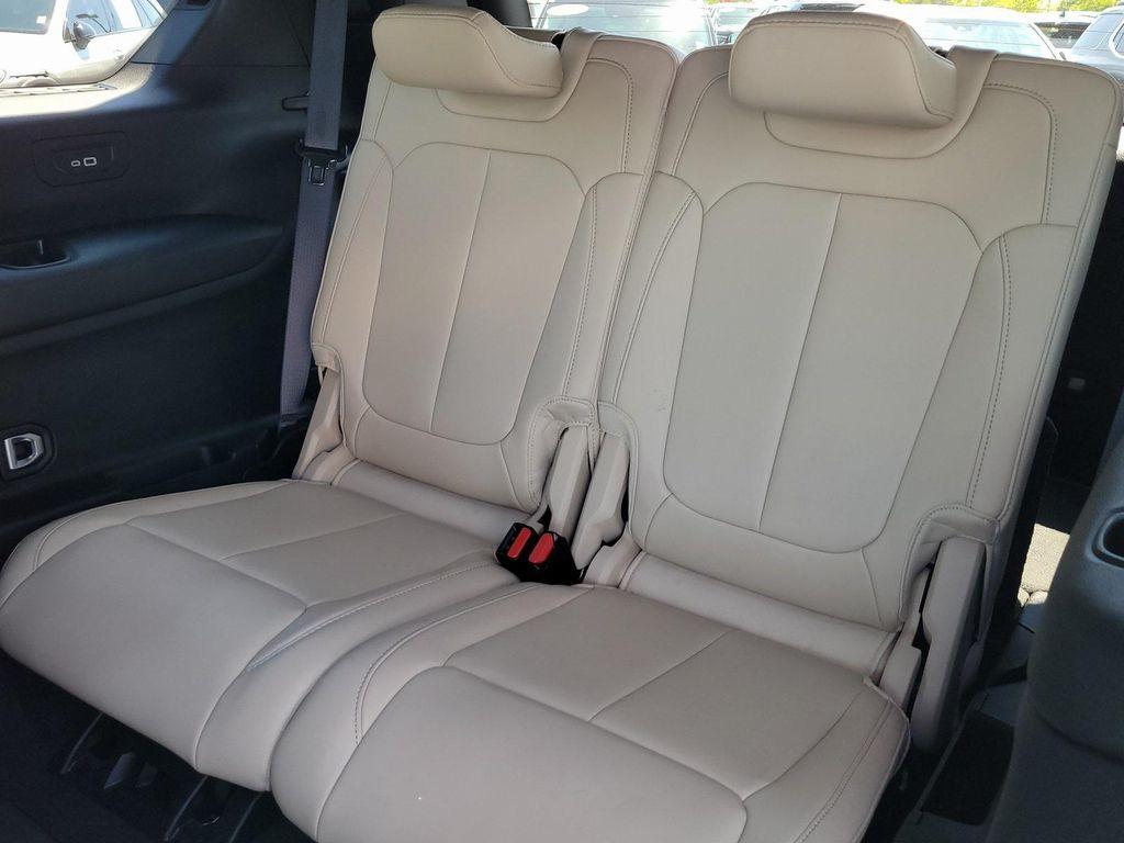 used 2025 Jeep Grand Cherokee L car, priced at $44,386