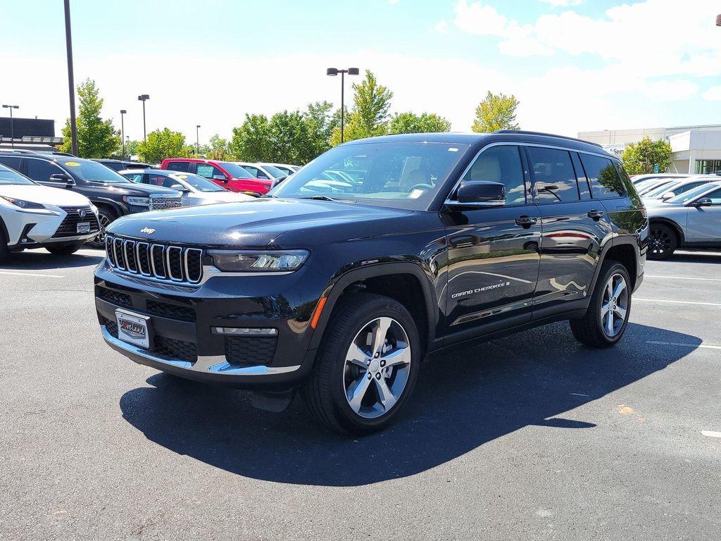 used 2025 Jeep Grand Cherokee L car, priced at $44,386