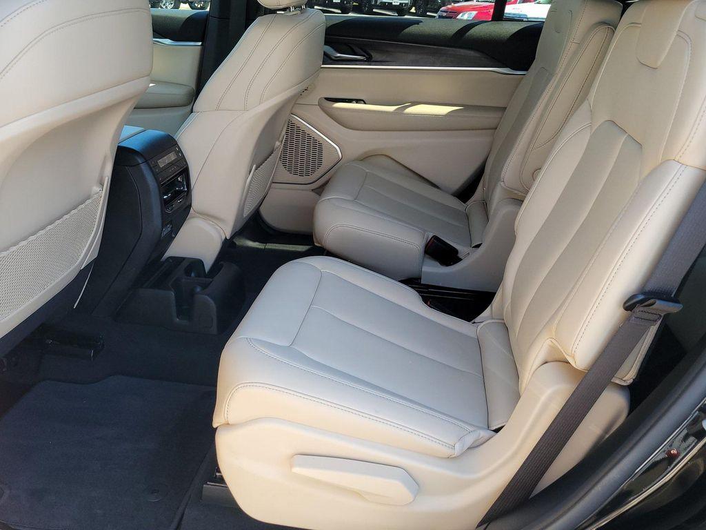 used 2025 Jeep Grand Cherokee L car, priced at $44,386
