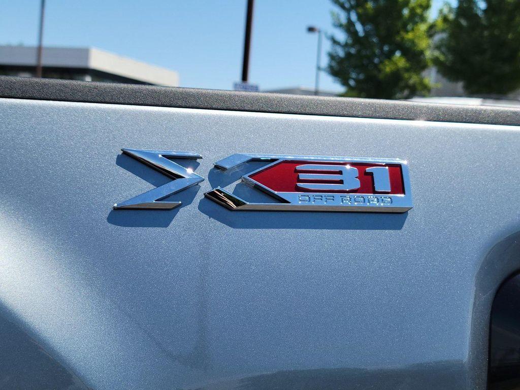 new 2025 GMC Sierra 2500 car, priced at $83,170