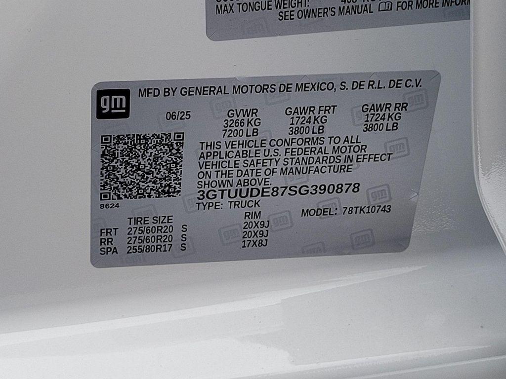 new 2025 GMC Sierra 1500 car, priced at $57,785