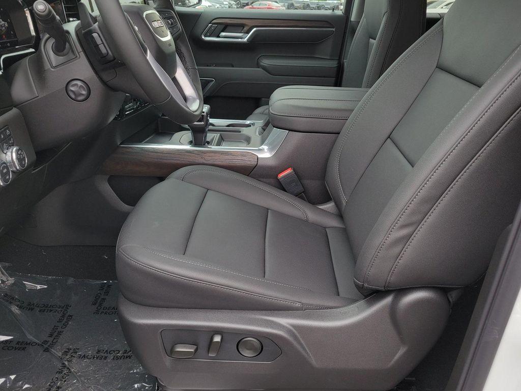 new 2025 GMC Sierra 1500 car, priced at $57,785
