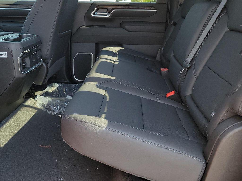 new 2025 GMC Sierra 2500 car, priced at $73,165