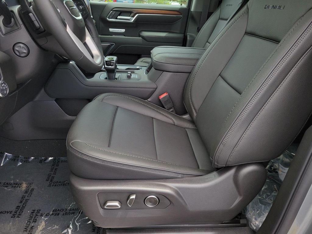 new 2025 GMC Sierra 1500 car, priced at $71,345