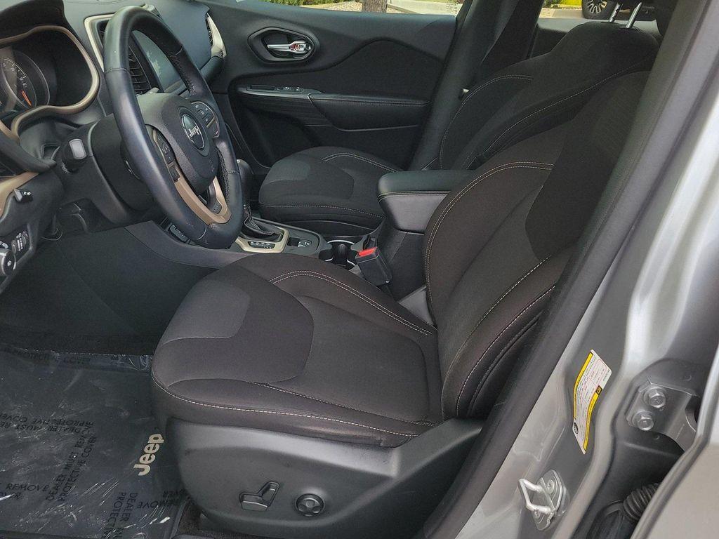 used 2017 Jeep Cherokee car, priced at $16,519