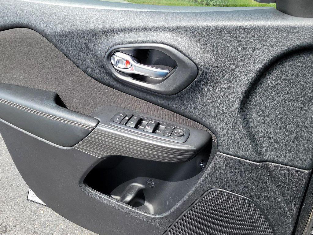 used 2017 Jeep Cherokee car, priced at $16,519