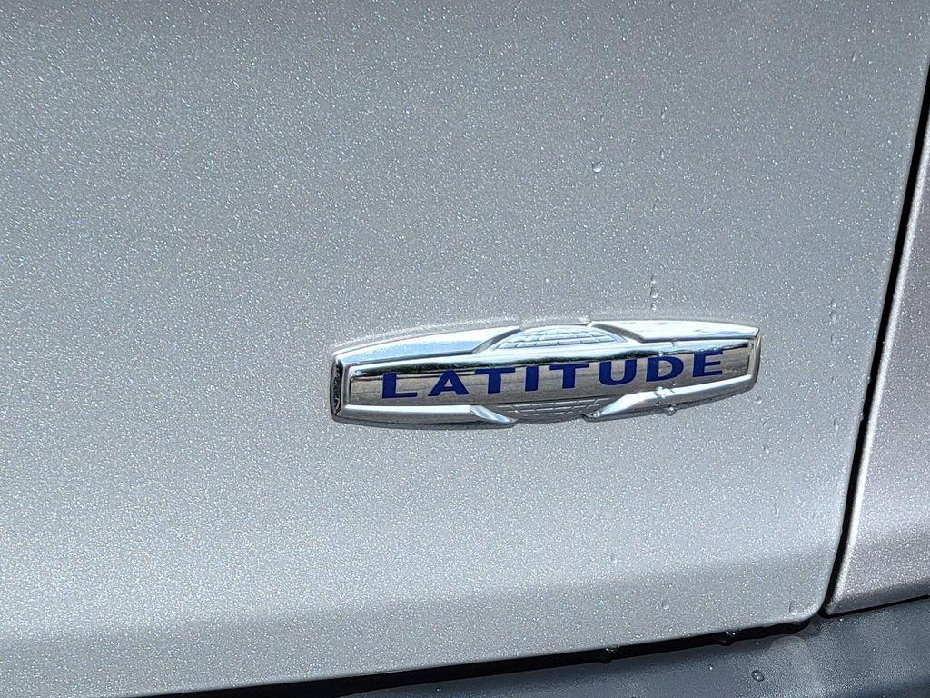 used 2017 Jeep Cherokee car, priced at $16,519