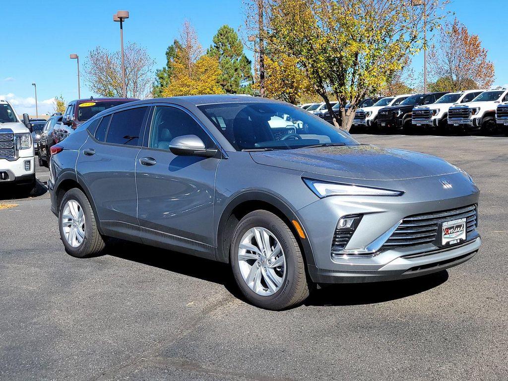 new 2025 Buick Envista car, priced at $23,135