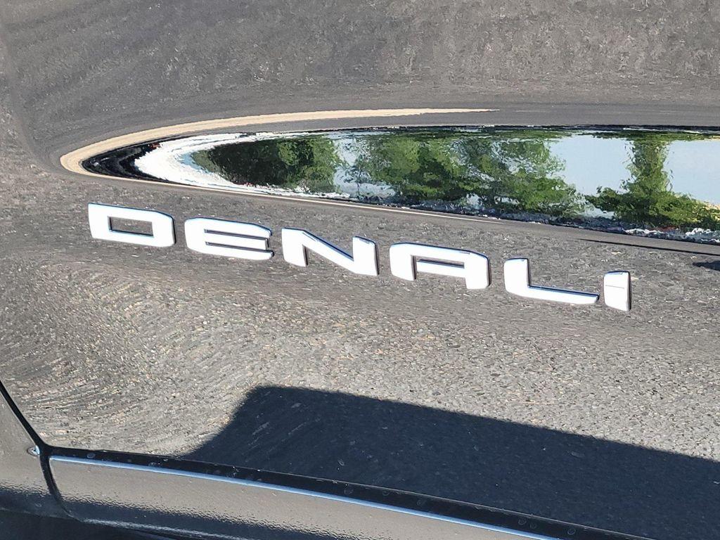 new 2025 GMC Sierra 1500 car, priced at $67,895