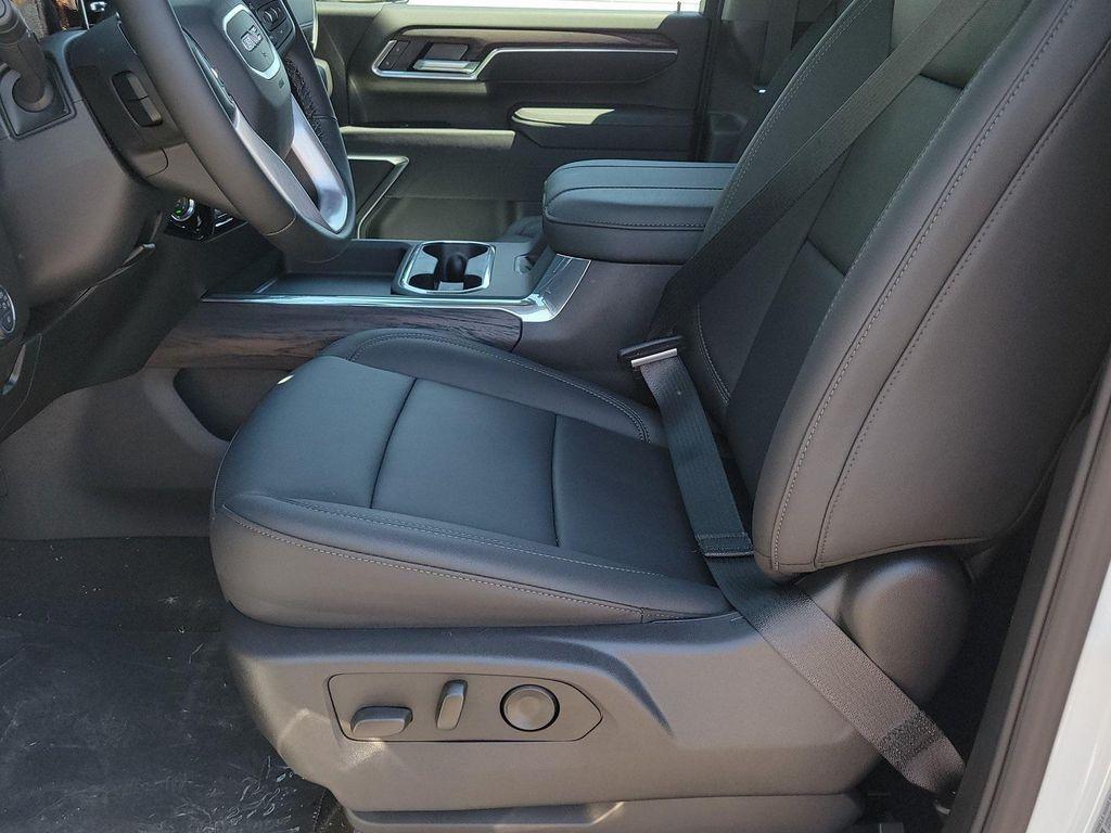 new 2025 GMC Sierra 2500 car, priced at $72,520