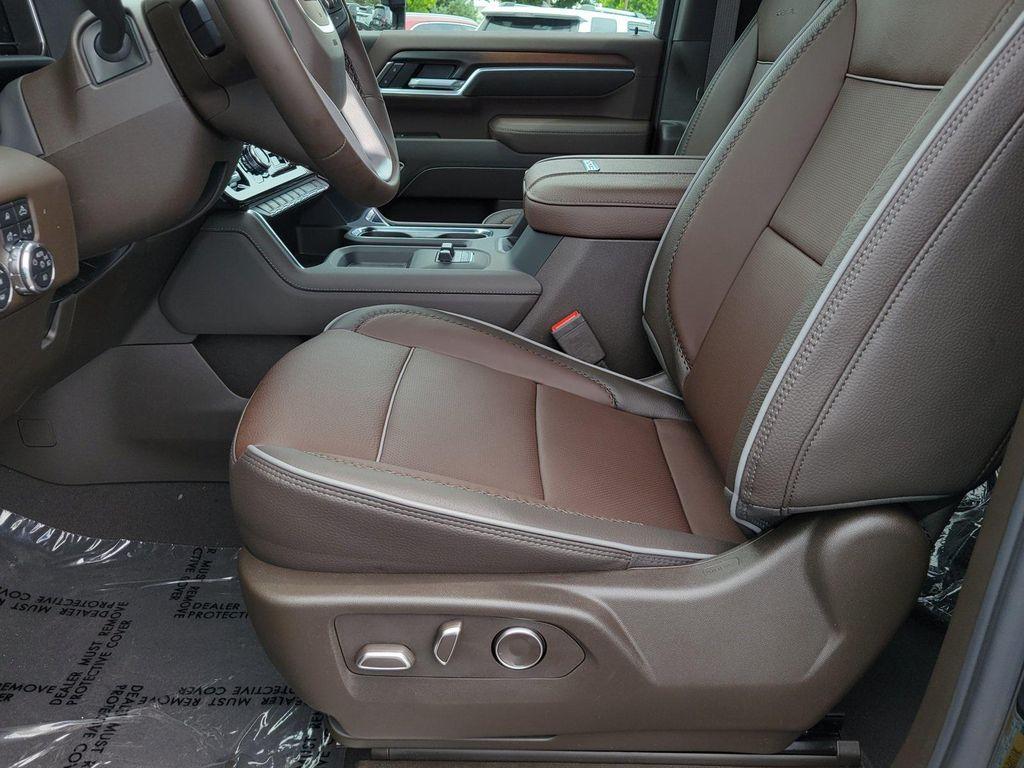 new 2025 GMC Sierra 2500 car, priced at $82,885