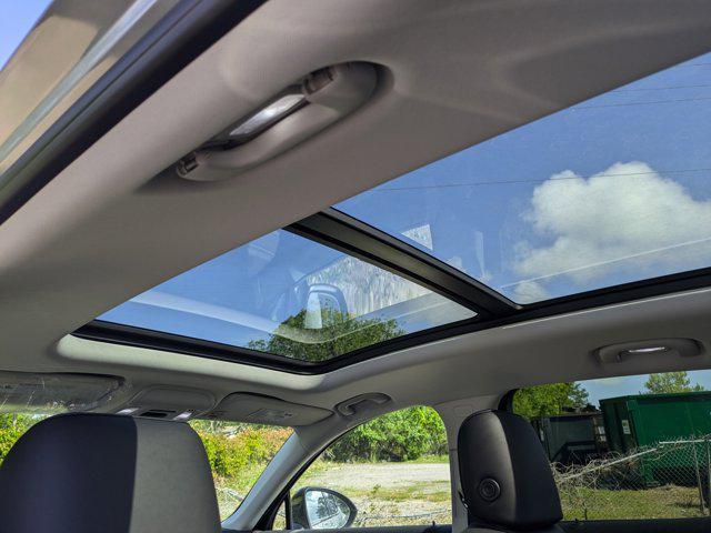 new 2025 Buick Envision car, priced at $43,735