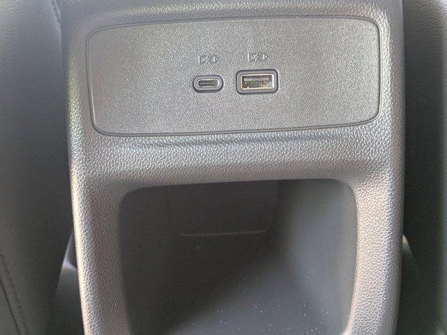 new 2025 Buick Envista car, priced at $26,225