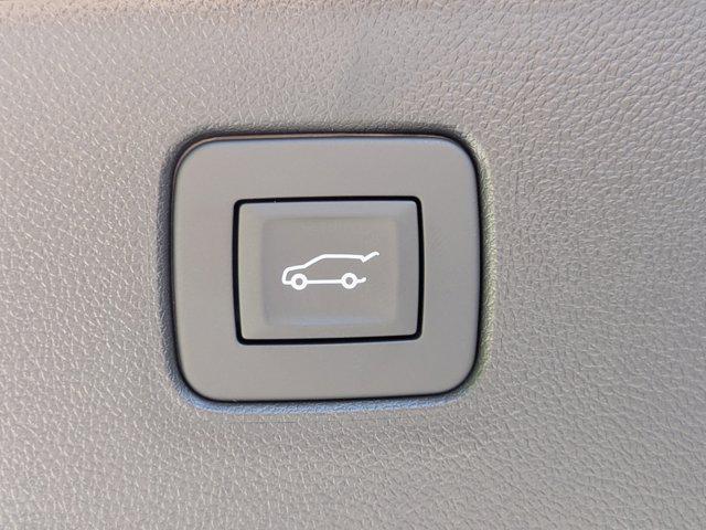 new 2025 Buick Envista car, priced at $26,225