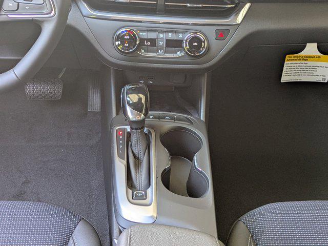 new 2025 Buick Envista car, priced at $26,225