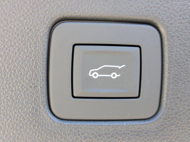 new 2025 Buick Envista car, priced at $27,625