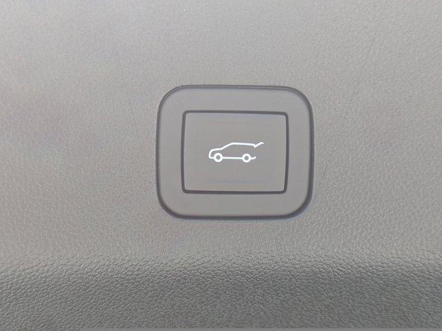 new 2025 GMC Yukon XL car, priced at $75,110