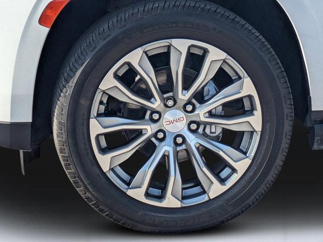 used 2022 GMC Yukon XL car, priced at $45,944