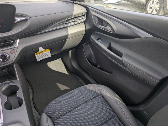 new 2025 Buick Envista car, priced at $26,151