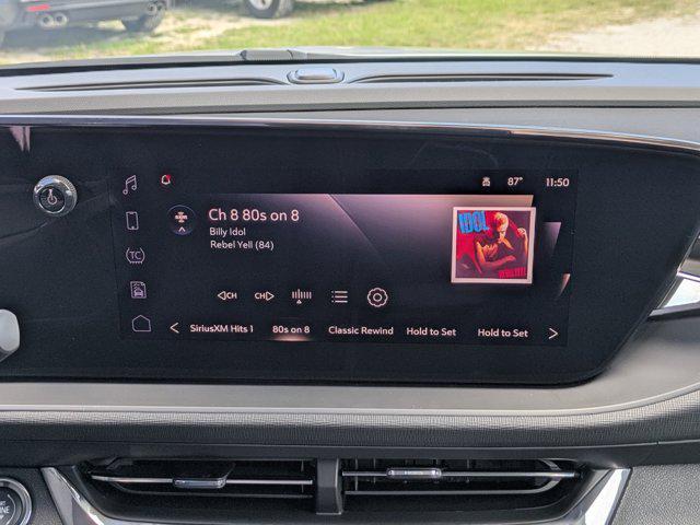 new 2025 Buick Envista car, priced at $25,730